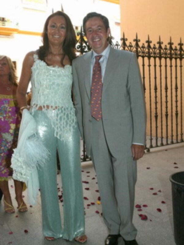 Luis del Olmo en la boda en Sevilla de la hija de Antonio de Los del Rio,que oficio el Cardenal Amigo