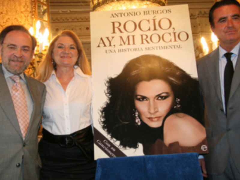 Asi es el libro de Antonio Burgos sobre Rocio Jurado