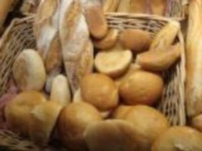 Un respiro en la compra de cada día con la bajada del pan 