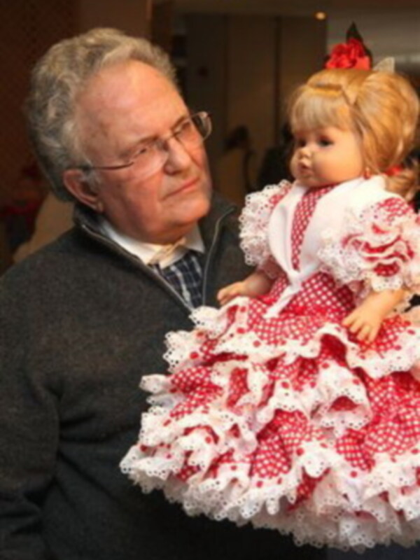 La infanta Leonor ya tiene traje de flamenca, el diseñador de las folclóricas, Justo Robles Salao 
