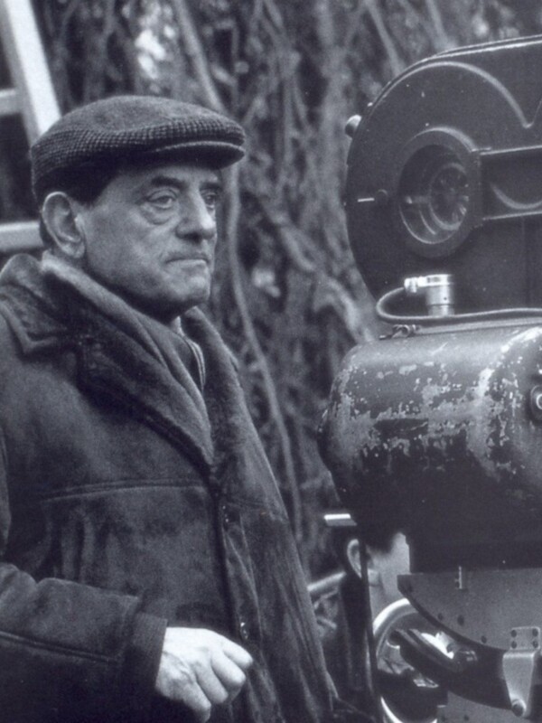 Islantilla Cinefórum analiza la figura del director Luis Buñuel a través de una mesa redonda y la proyección de su corto más célebre: Un perro andaluz