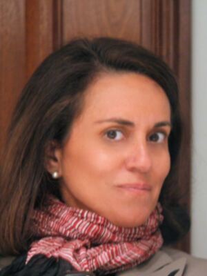 Inauguración de la exposición "Dialogos...Papel y Moda" de la artista madrileña, Noemi Gómez Posadas