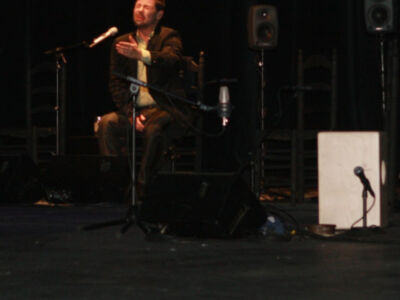 Miguel Poveda realiza un concierto a beneficio de Andex