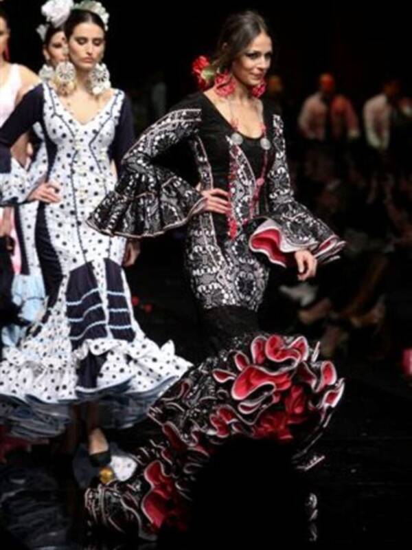 Beatriz Trapote regresa de Colombia y se estrena como modelo en Simof 2011