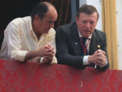 Fran Rivera y César Cadaval con San Gonzalo