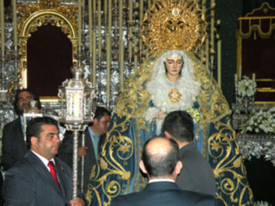 Solemne Procesión de subida de los titulares de la Hermandad de la Vera-cruz de Alcalá del Río (Sevilla)