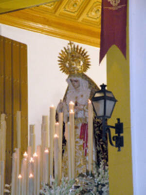 La Fe Mariana de todo un pueblo con su Patrona la virgen de los Dolores de Rinconada (Sevilla)