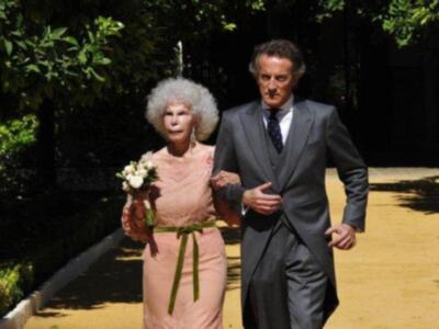 Fotografías de la Duquesa de Alba y Alfonso Díez recién casados