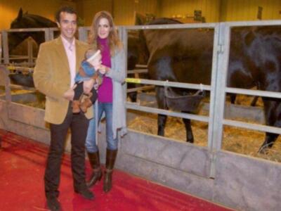 Víctor Puerto y su mujer Noelia, ejercen de papas