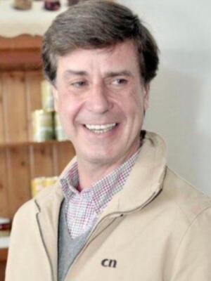 Cayetano Martínez de Irujo visita agricultores de Marinaleda