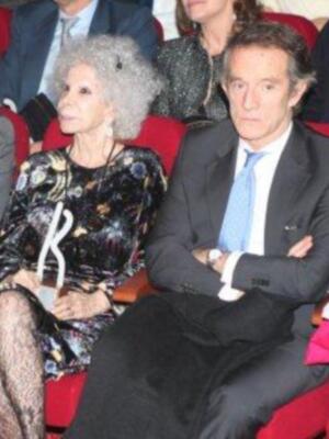 La duquesa de Alba premiada por Onda Cero