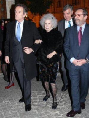 La duquesa de Alba premiada por Onda Cero