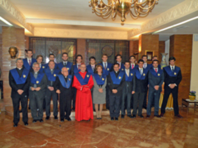 Ilustres Becario de Honor y de la visita extraordinaria a Sevilla de S.E.R. Cardenal Ángelo Amato (SDB), en el Colegio Mayor San Juan Bosco.