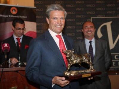 Espartaco feliz al año de su divorcio