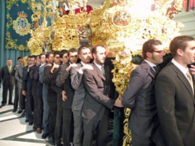 Bendición  del nuevo paso y Vía-crucis del Stmo. Cristo de la Vera-cruz de Alcalá del Rio (Sevilla)