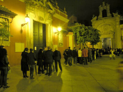 Solemne besamanos del Gran Poder en la madrugada del Sábado Pasión