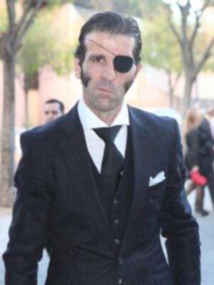 Manzanares recoge su cuarto trofeo en la misma semana en Sevilla