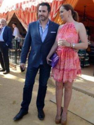 Numerosos personajes conocidos en Feria de Sevilla 2012