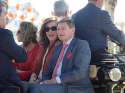 Numerosos personajes conocidos en Feria de Sevilla 2012