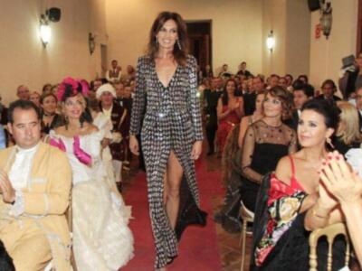 Luis Alfonso de Borbón y su esposa padrinos de la magnifica fiesta aniversario de la revista Escaparate en Sevilla