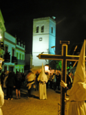 La Hermandad del Nazareno de Alcalá del río sin completar su estación.