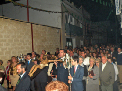 Provincia de Sevilla.Cabildo y procesión de bajada en la Hermandad de la Vera-cruz de Alcalá del Río.