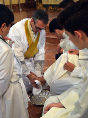 Provincia de Sevilla. La Iglesia  de Sta. María de la Asunción de Alcalá del Río, celebró los Santos Oficio del Jueves Santo.