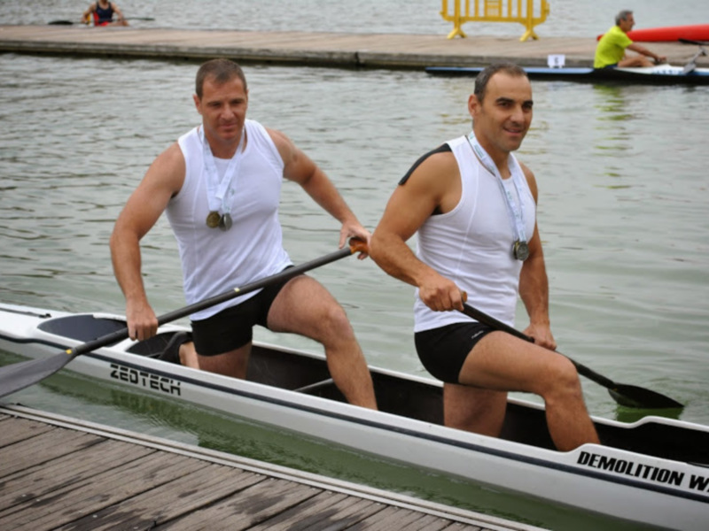 Los veteranos del Club Piragüismo Triana amplían su palmarés regional
