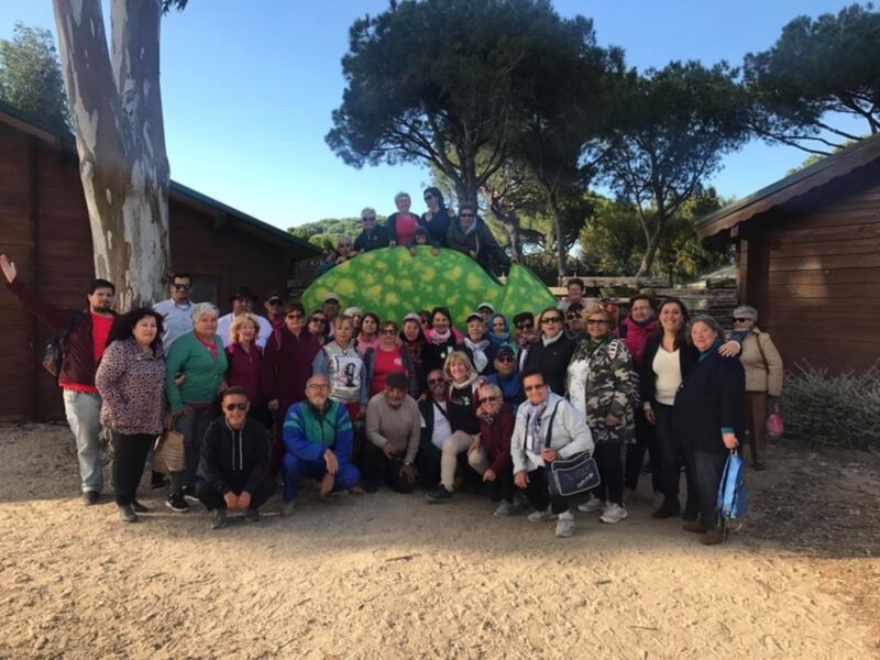 Medio centenar de mayores de Chipiona asistieron ayer a un encuentro provincial en El Puerto de Santa María