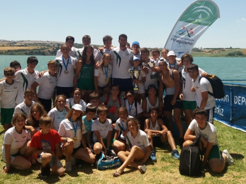 El Campeonato de Andalucía de media maratón de piragüismo, para el Náutico Sevilla
