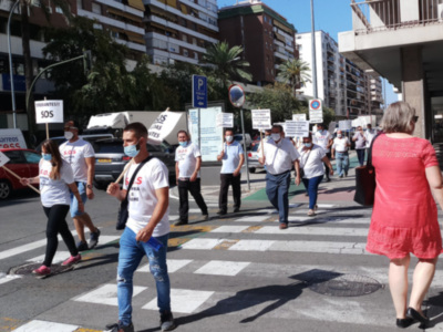 Manifestación de feriantes por las calles de Sevilla