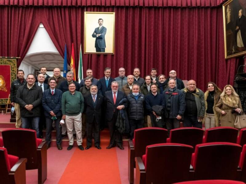 Una Presentación histórica. Para recordar siempre el acto de esta tarde en el Paraninfo de la Universidad de Sevilla: Estampas Inéditas