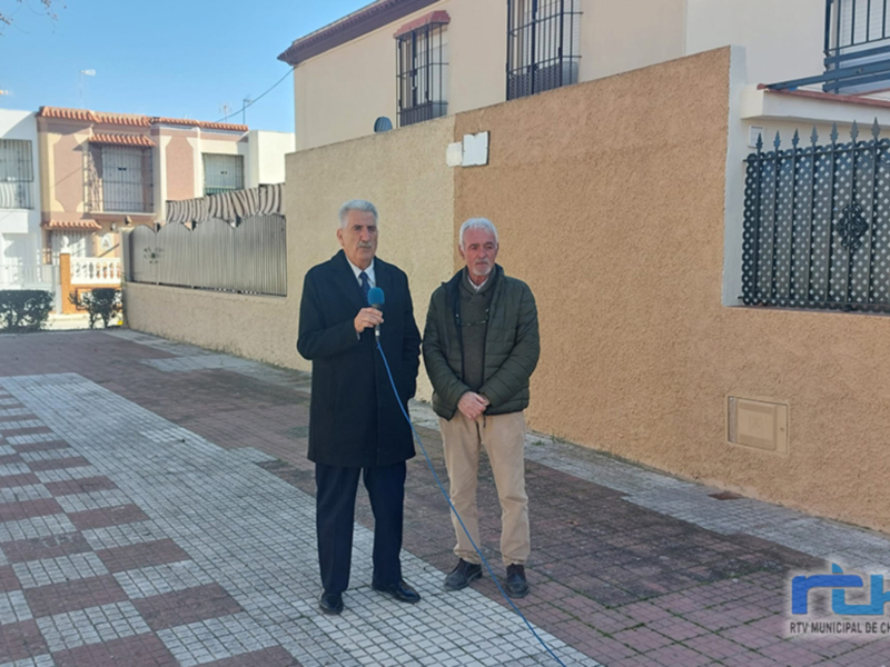 El alcalde de Chipiona anuncia el comienzo inminente de las obras de reforma de la plaza de la Macarena 