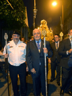  Triana se rinde ante su Virgen del Carmen,una tradición que perdura desde el siglo XVII en Sevilla 