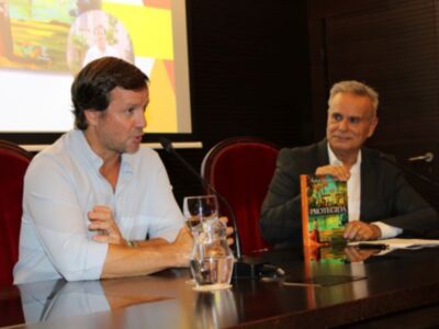La Fundación Cámara de Sevilla acoge la presentación de La Protegida, la nueva novela de Rafael Tarradas