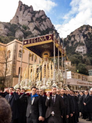 “Montserrat, histórica peregrinación” es un nuevo libro de la colección de Semana Santa de la editorial Sevilla Press.