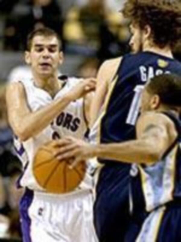 Gasol y Grizzlies superaron con claridad a los Raptors de Calderón
