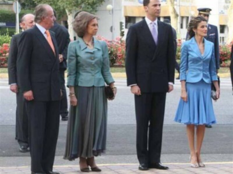 Los Reyes y los Príncipes presidieron una cena de gala en Sevilla por el Día de las Fuerzas Armadas