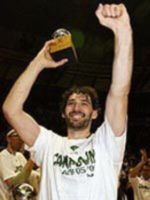 Garbajosa firma su contrato con los Raptors de Toronto