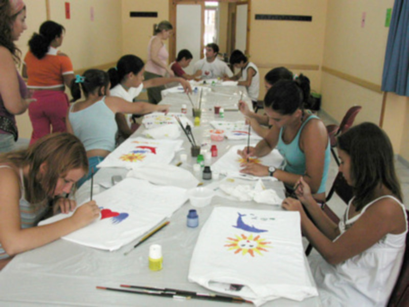 Ocio sano y creativo para el verano de los jóvenes de Gines