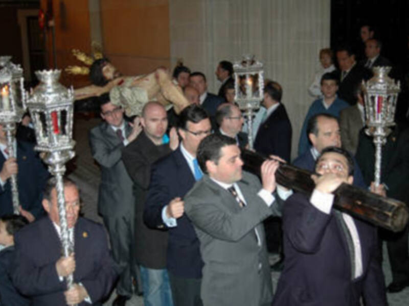 Recordatorio mañana sábado Vía Crucis de  San Román y Sta. Catalina, con la colaboración de las hermandades  de la feligresía.