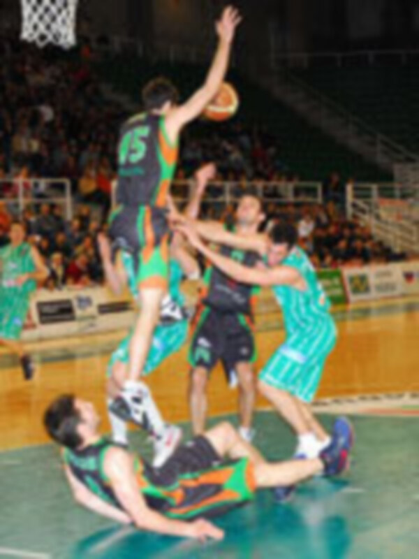 Clínicas Rincón bate récord este año: 11 victorias consecutivas