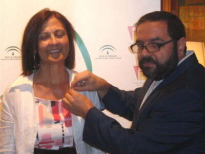 Aurora Cosano Prieto,recibio la insignia de oro de la Federacion Andaluza de Baloncesto