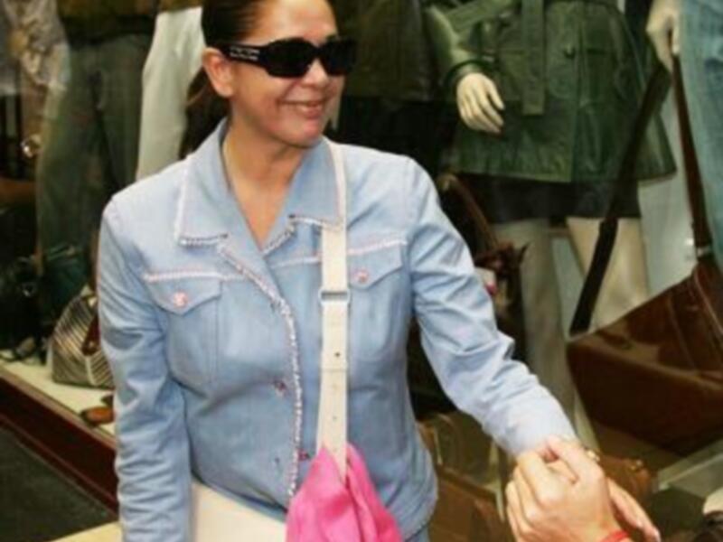 Isabel Pantoja pasea por Buenos Aires y recibe el cariño del público