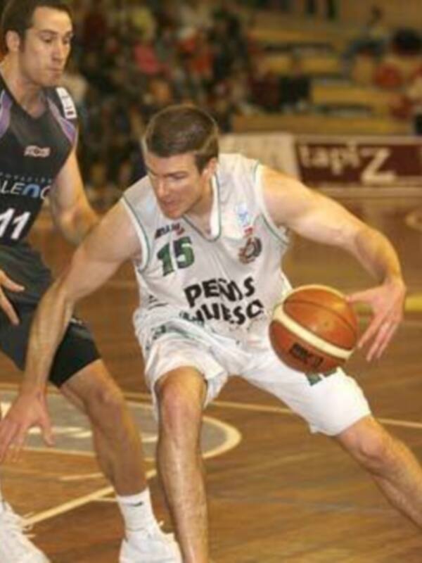 Plasencia Extremadura gana a CB Tarragona tras dos prórrogas en la Adecco LEB Plata