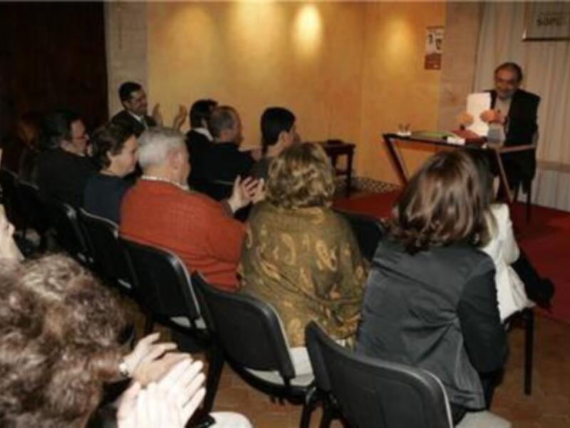 Clase Magistral de Alberto Cortez en la Fundación Sophia de Palma de Mallorca 