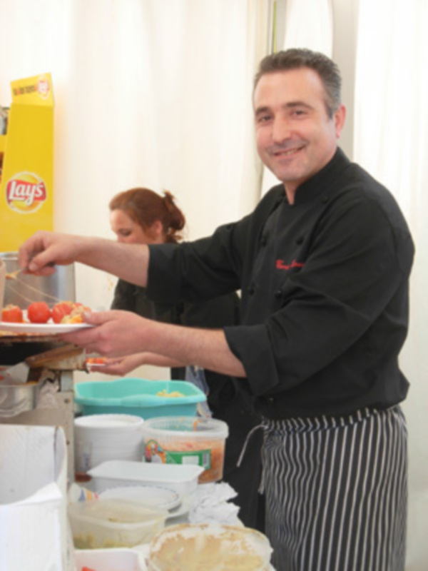 El Chusco, la Cocina de Tomás García, premio al mejor conjunto de tapas en la Feria de Chipiona 