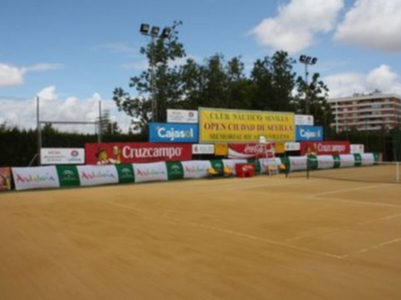 La final del Open de Sevilla Memorial Ricardo Villena de tenis, aplazada hasta el martes