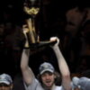 Pau Gasol conquista el anillo de campeón de la NBA. Los Lakers suman su 15º título tras imponerse a los Magic en Orlando (99-86; 4-1)- El de Sant Boi hace historia: es el primer español en lograr el campeonato americano