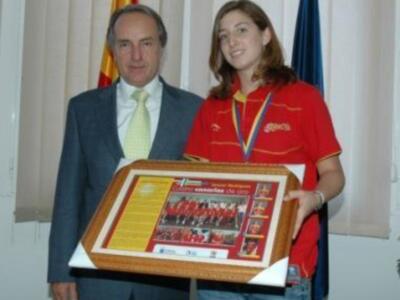 Leonor Rodríguez máxima encestadora en la histórica victoria mundialista sobre Estados Unidos